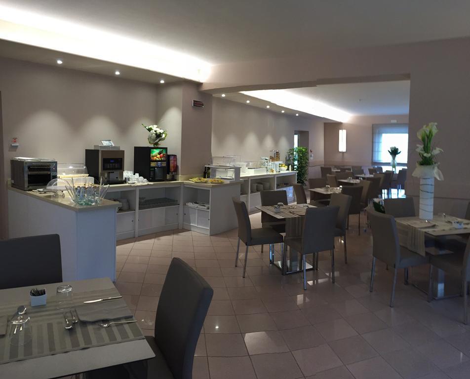Hotel Dori Peschiera del Garda Esterno foto