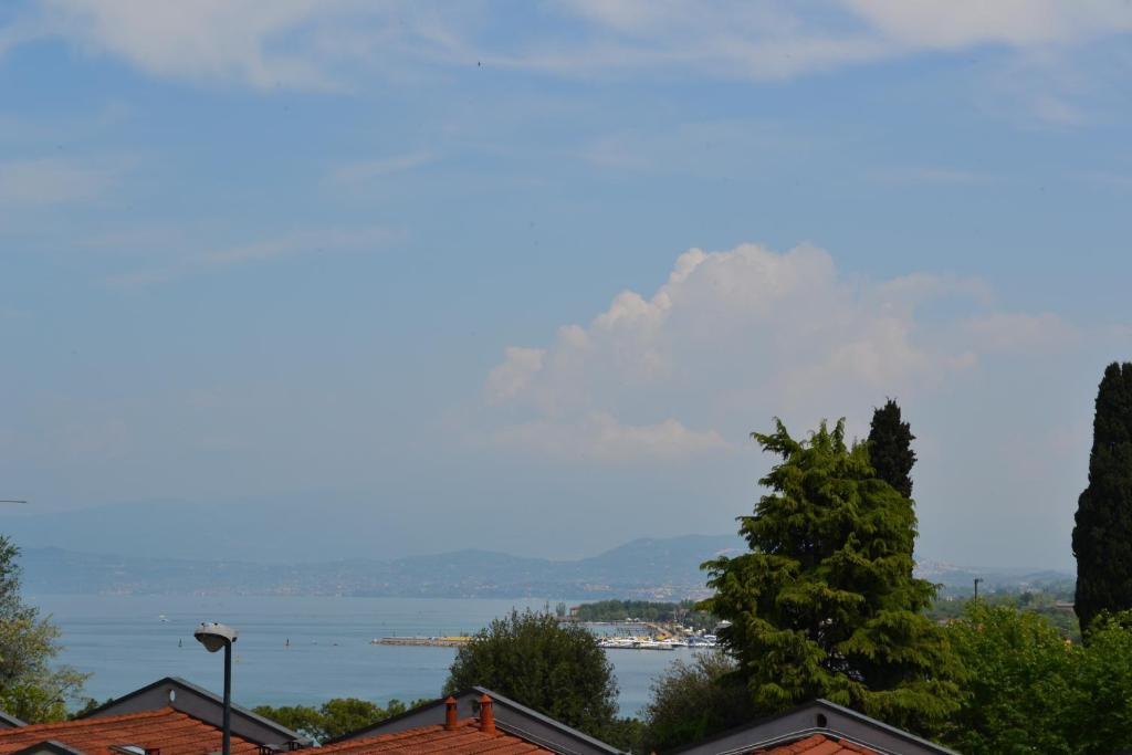 Hotel Dori Peschiera del Garda Esterno foto