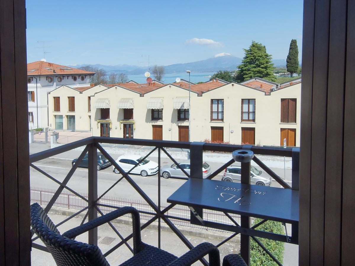 Hotel Dori Peschiera del Garda Esterno foto